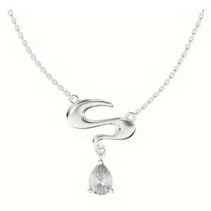 Elegant Silver Necklace with Teardrop Pendant H61
